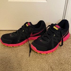 Women Nike sneakers. Size 9.5